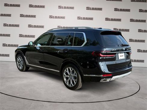 New 2026 BMW X7 xDrive40i w/ Premium Package image 3