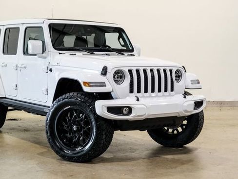 Used 2021 Jeep Wrangler Unlimited Sahara w/ Cold Weather Group AWD/4WD image 22