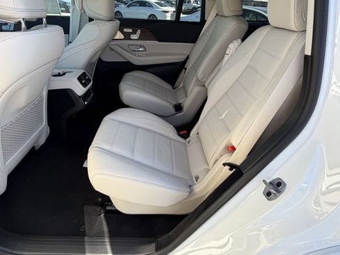 New 2026 Mercedes-Benz GLS 450 4MATIC image 30