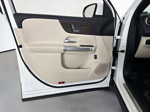 Used 2026 Mercedes-Benz GLB 250 image 20