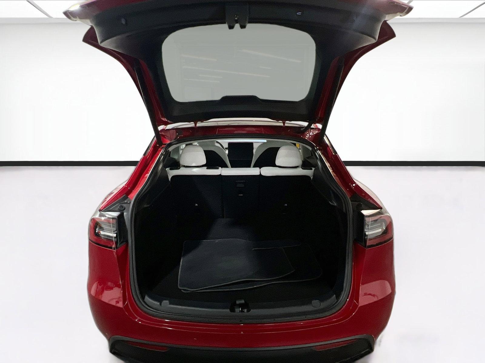 Used 2023 Tesla Model Y Long Range AWD/4WD image 19