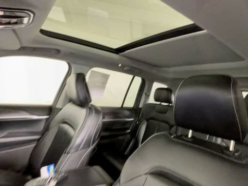 Used 2023 Jeep Grand Cherokee 4WD 4xe w/ MOPAR Finishing Package image 20