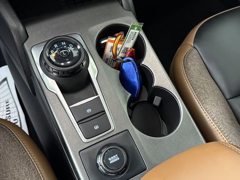 Certified 2025 Ford Bronco Sport Outer Banks w/ Outer Banks Tech Package+ AWD/4WD image 20