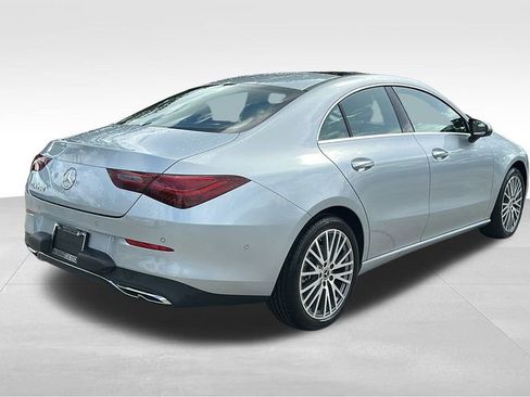 Used 2025 Mercedes-Benz CLA 250 image 7
