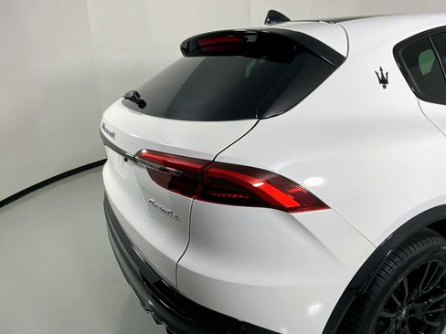 New 2025 Maserati Grecale Modena image 18