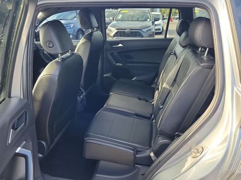 Used 2021 Volkswagen Tiguan SE R-Line FWD image 10