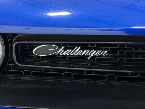 Used 2018 Dodge Challenger R/T Scat Pack RWD image 39