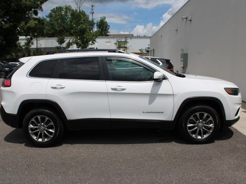 Used 2019 Jeep Cherokee Latitude Plus w/ Comfort/Convenience Group AWD/4WD image 32
