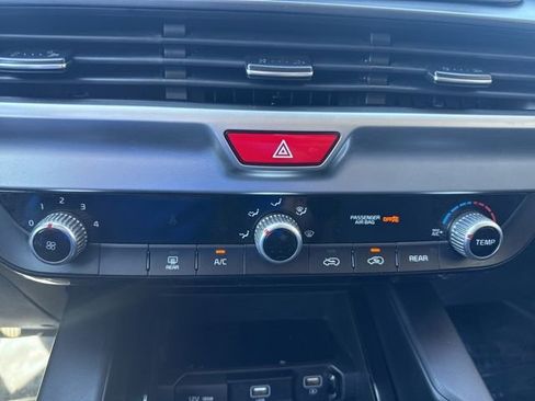 Used 2021 Kia Telluride LX image 22