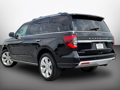 Certified 2024 Ford Expedition Platinum AWD/4WD image 4
