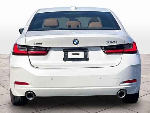Used 2024 BMW 330i xDrive Sedan w/ Premium Package image 7