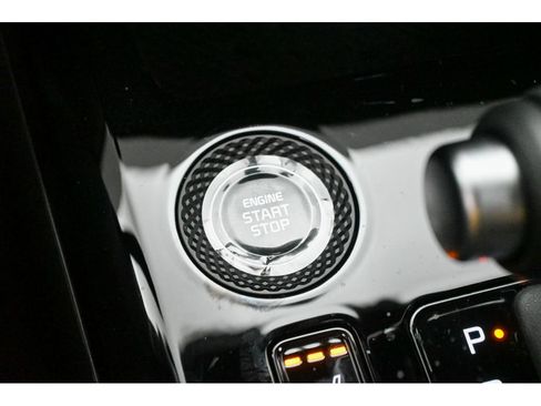 New 2026 Kia Niro EX FWD image 27