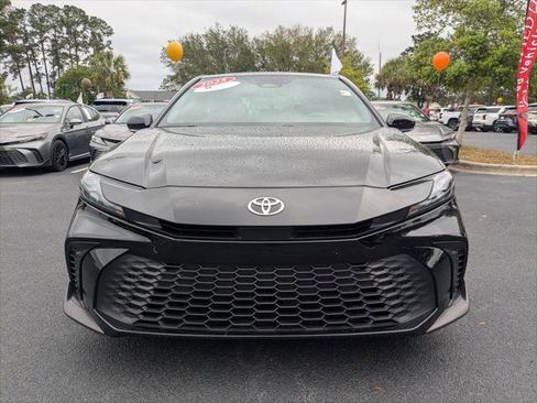Certified 2025 Toyota Camry SE FWD image 11