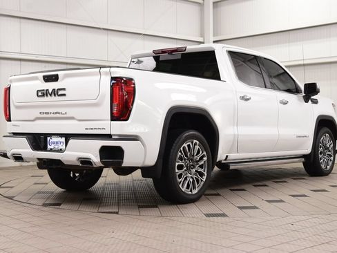 Used 2024 GMC Sierra 1500 Denali Ultimate AWD/4WD image 8