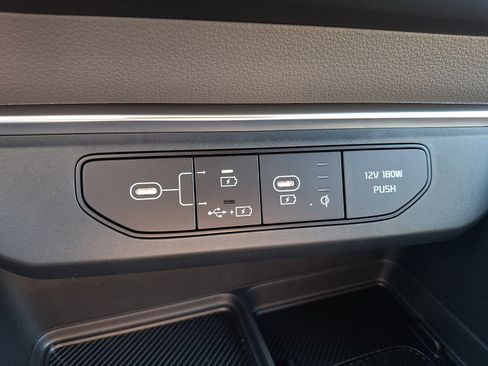 New 2026 Kia Carnival EX FWD image 17