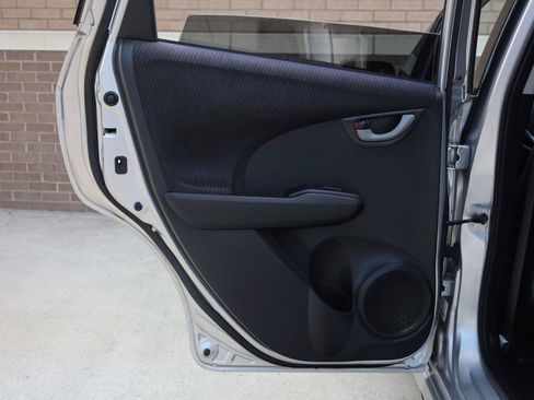 Used 2013 Honda Fit Sport image 19