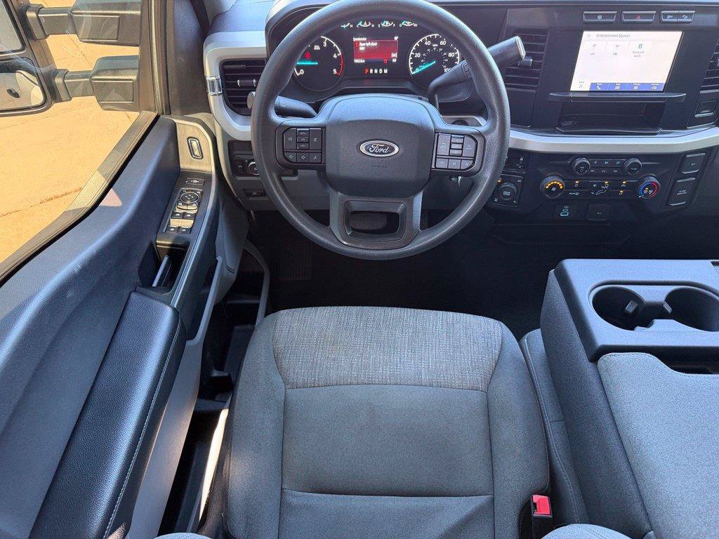 Used 2024 Ford F250 XLT w/ FX4 Off-Road Package AWD/4WD image 9