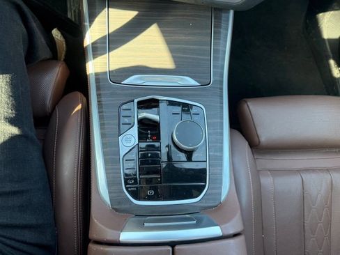 Used 2024 BMW X5 xDrive40i w/ Premium Package image 23