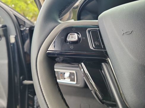 Used 2024 Lincoln Corsair FWD image 21