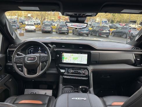 Used 2025 GMC Sierra 3500 AT4 w/ AT4 Premium Plus Package image 13