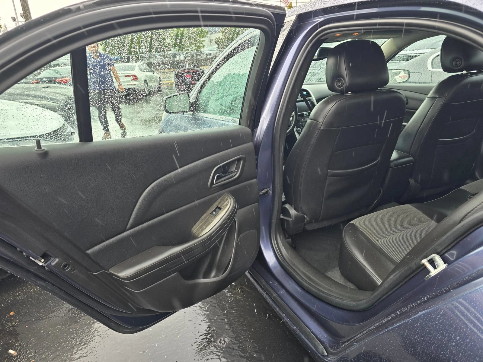 Used 2015 Chevrolet Malibu LT FWD image 15