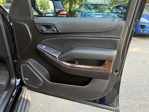 Used 2020 Chevrolet Tahoe LT AWD/4WD image 19