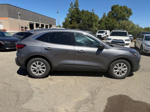 Used 2024 Ford Escape Active FWD image 6