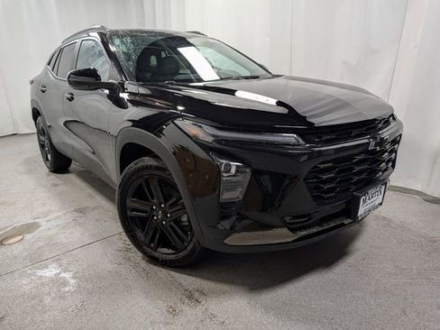 New 2026 Chevrolet Trax ACTIV image 2