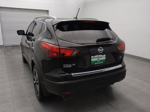 Used 2019 Nissan Rogue Sport SL image 6