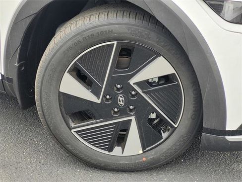 New 2026 Hyundai Ioniq 5 SEL image 9