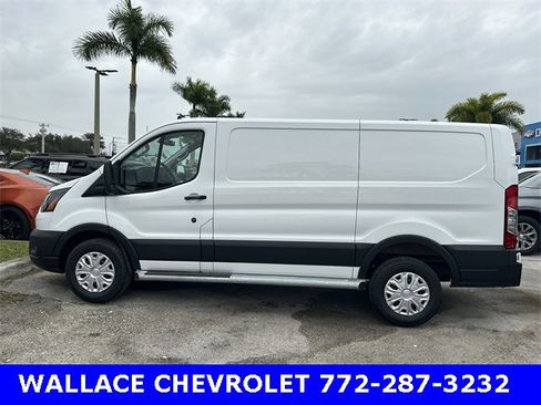 Used 2024 Ford Transit 250 Low Roof w/ Exterior Upgrade Package image 9