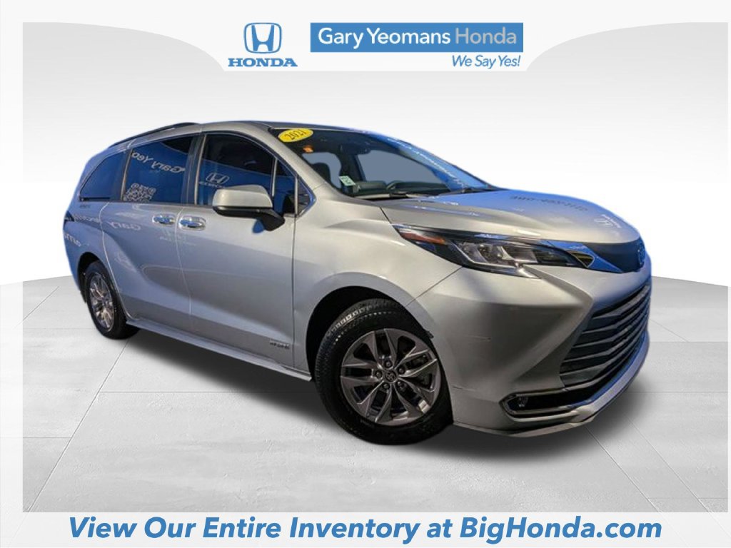 Used 2021 Toyota Sienna XLE FWD image 4