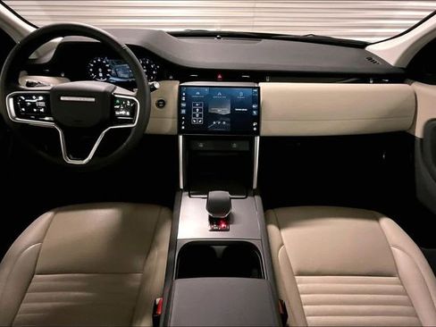 Certified 2025 Land Rover Discovery Sport S image 18