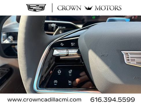 New 2026 Cadillac Lyriq Sport w/ LPO, Floor Liner Package AWD/4WD image 18