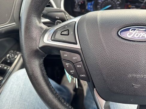 Used 2017 Ford Edge Titanium w/ Equipment Group 301A AWD/4WD image 33