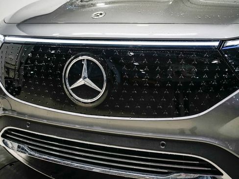 New 2025 Mercedes-Benz EQB 300 4MATIC image 8