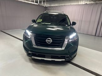 Used 2024 Nissan Pathfinder Platinum w/ Cargo Package video 2