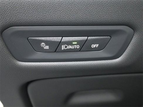 Used 2026 BMW X5 xDrive40i w/ Climate Comfort Package image 20