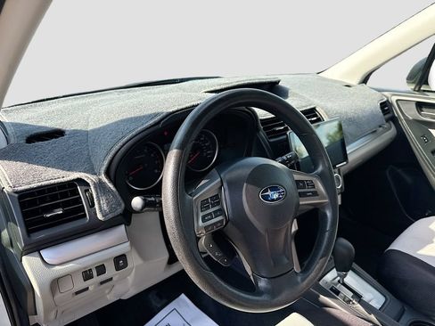Used 2015 Subaru Forester 2.5i w/ Alloy Wheel Package AWD/4WD image 9