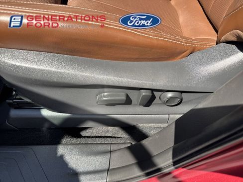 Used 2019 Subaru Ascent Touring image 17