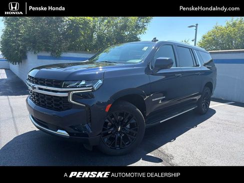 Used 2021 Chevrolet Suburban LS w/ Driver Alert Package AWD/4WD image 1