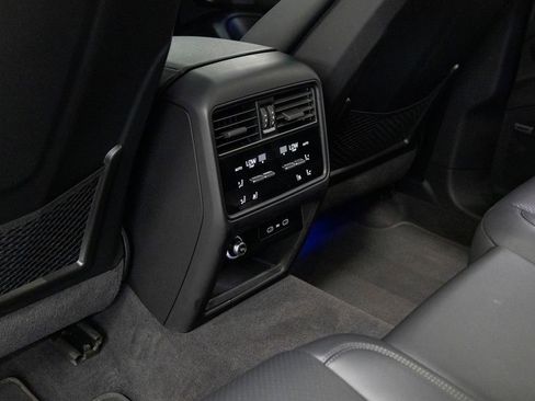 Certified 2026 Porsche Cayenne S AWD/4WD image 29