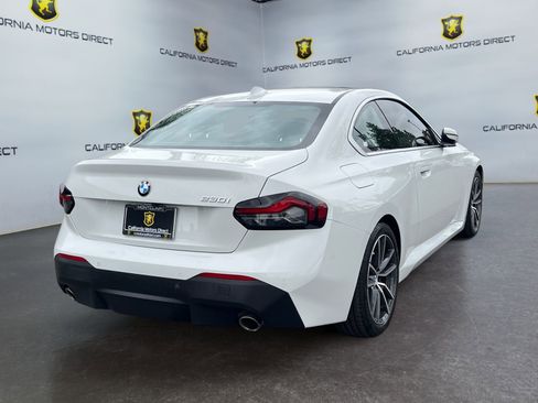 Used 2022 BMW 230i Coupe w/ Convenience Package RWD image 5