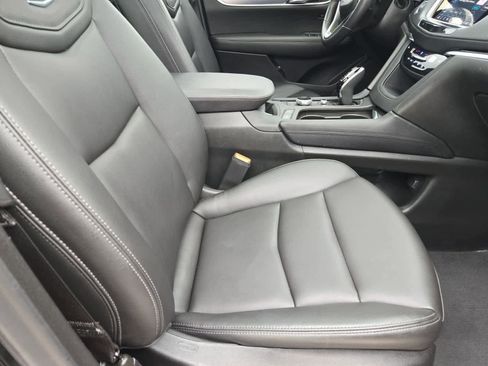 Used 2024 Cadillac XT6 Luxury w/ LPO, Floor Liner Package AWD/4WD image 21