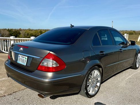 Used 2008 Mercedes-Benz E 350 Luxury image 5