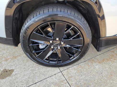 Used 2024 Jeep Wagoneer Launch Edition image 5