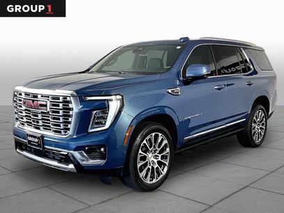 Used 2025 GMC Yukon Denali w/ Sun & Power Step Package