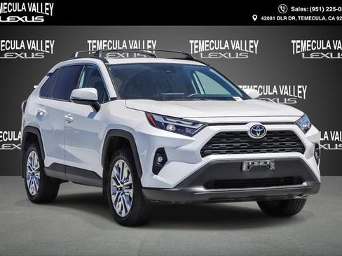 Used 2025 Toyota RAV4 XLE Premium FWD image 1