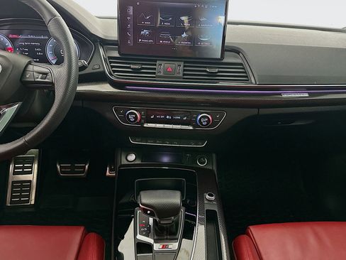 Used 2023 Audi SQ5 Prestige w/ Prestige Package image 11