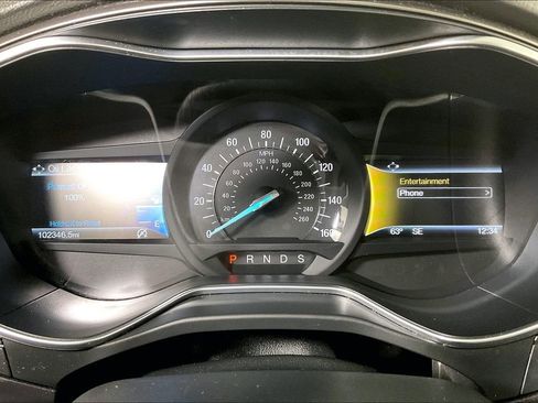 Used 2017 Ford Fusion SE w/ Equipment Group 201A image 18